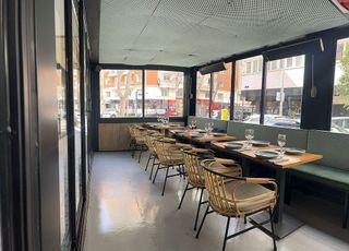 Bar en alquiler en Nueva España en Madrid