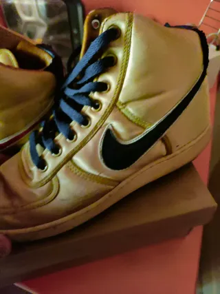 Scarpe Nike Vandal Oro Taglia 42