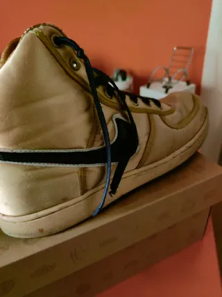 Scarpe Nike Vandal Oro Taglia 42