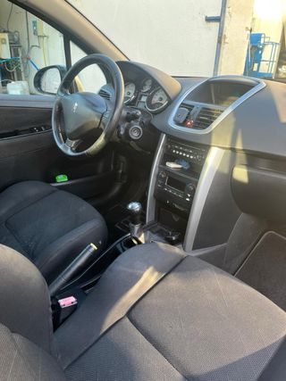 Peugeot 207 2007