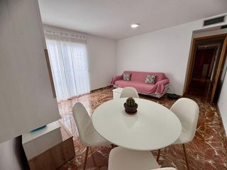 Piso en alquiler en Centro en Alicante