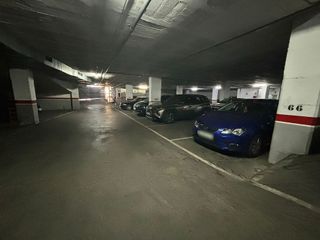 Garaje en venta en Artigas - Llefià en Badalona