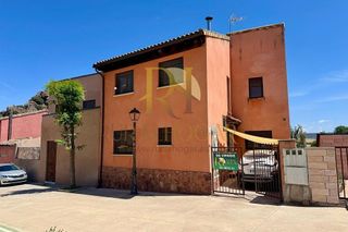 Casa adosada en venta en Sigüenza