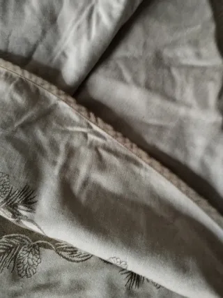 Saia de camilha com barra marrom