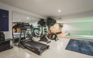 Chalet en alquiler en Los Naranjos - Las Brisas en Marbella