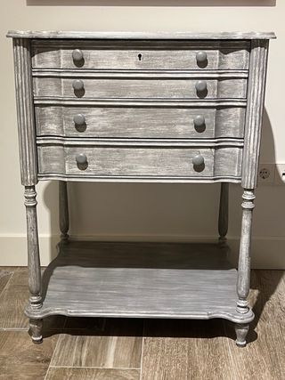 Mueble auxiliar madera gris