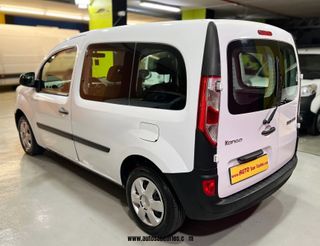 5 PLAZAS, RENUALT KANGOO CON 2 AÑOS DE GARANTIA