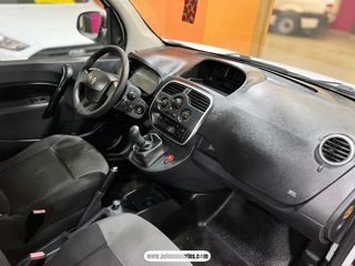 5 PLAZAS, RENUALT KANGOO CON 2 AÑOS DE GARANTIA