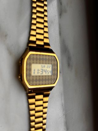 Reloj Casio Dorado