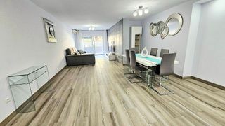 Piso en venta en Puerta Blanca en Málaga