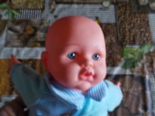 Muñeco bebé 30 cm con sonido