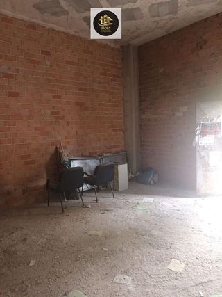 Local comercial en venta en Renfe - Bulevar 1º y 2º Fase en Jaén