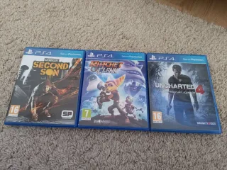 PlayStation 4 PS4 Nera