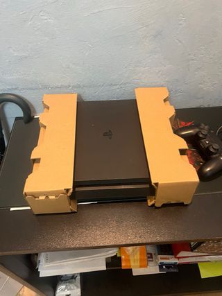 PlayStation 4 (PS4) Negra