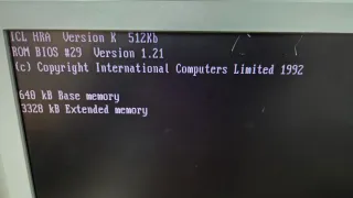 Vecchio computer ICL CL486/25 Windows 3.0