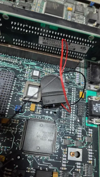 Vecchio computer ICL CL486/25 Windows 3.0