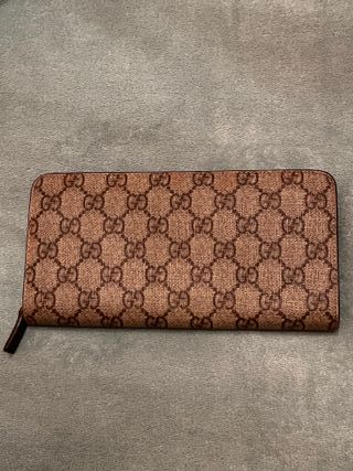 Portafoglio Gucci con zip a soffietto