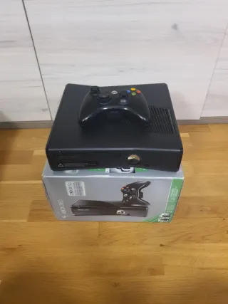 Xbox 360 S 250GB Negra