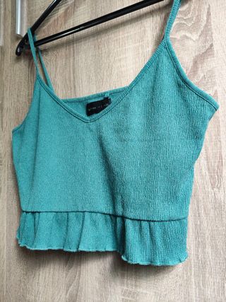 Crop top verde tirantes
