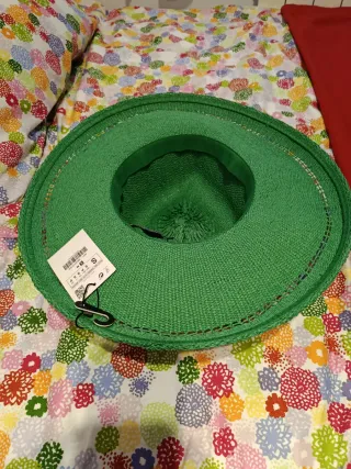 Sombrero Zara verde