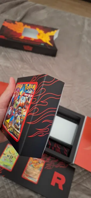 Pokemon UPC Moltres Team Rocket - Aperta