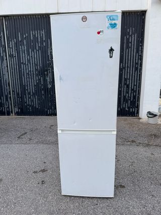 Frigorífico Combi Daewoo No Frost A+