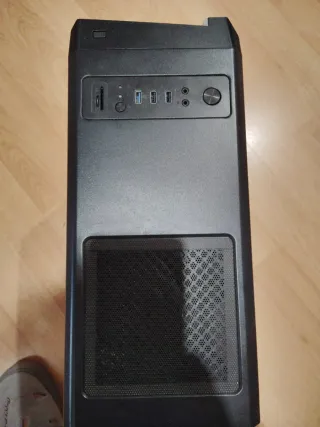 PC Gaming Aerocool Ryzen 5 3600 16GB RAM