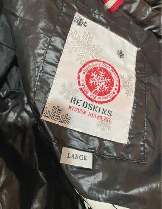 Plumífero brillante Redskins negro