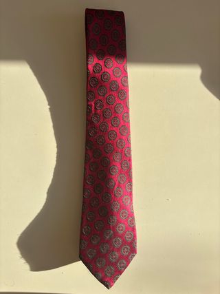 Corbata de seda con estampado floral