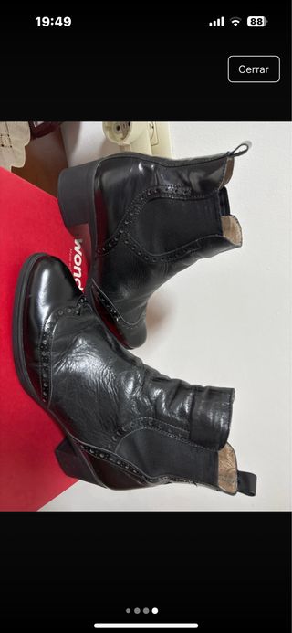 Botines negros de piel