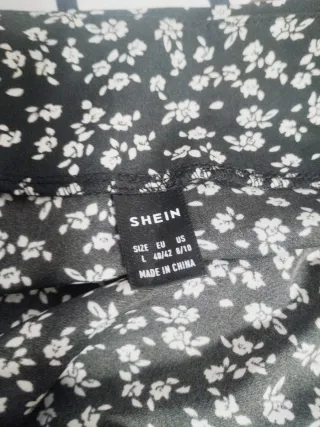 Falda corta estampada floral