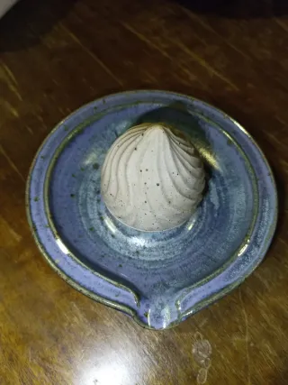 Spremiagrumi in ceramica artigianale