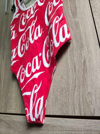 Bodi Coca-Cola Bershka