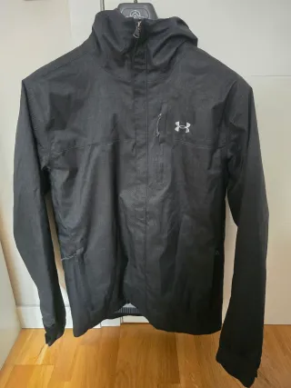 Abrigo Under Armour 3 en 1 Talla M (grande).