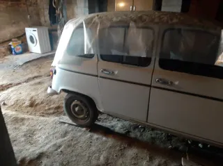 Renault 4 E-TECH 1982