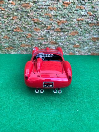 Ferrari 250 Testa Rossa 1957 – 1:18 – Burago