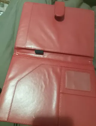 Porta documentos rojo