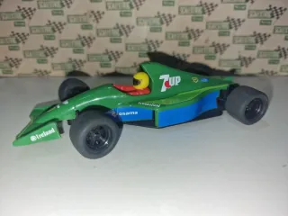 Coche Scalextric 7UP