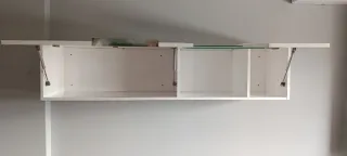 Mueble de salón blanco