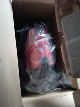 Cafetera Nespresso Inissia Roja