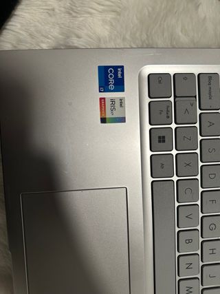 Portátil ASUS Vivobook Grigio/Argento i7