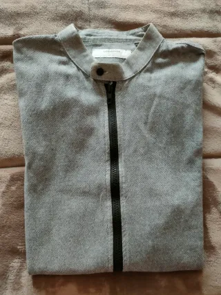 Camisa gris con cremallera Talla M. Libdberg