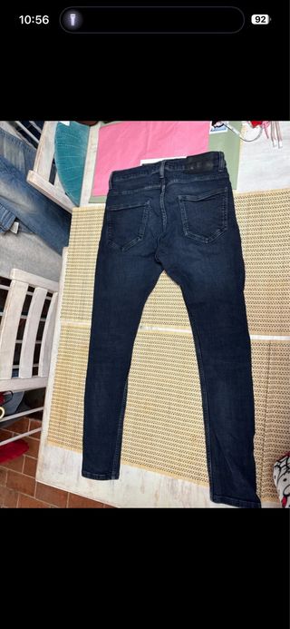 Pantalón vaquero Zara azul