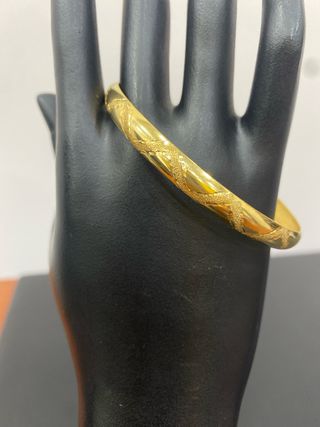 Aro rígido oro 18k labrado