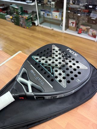 Pala de Pádel NOX ATTACK 18K