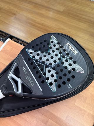 Pala de Pádel NOX ATTACK 18K