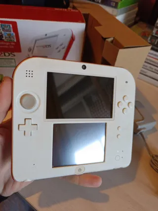 Nintendo 2DS Blanca Completa
