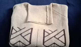 Magione Maglione Dolcevita Beige/Viola