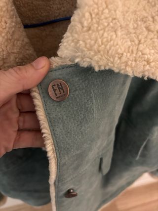 Cazadora de piel azul mujer