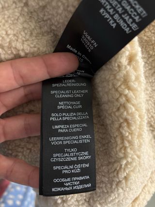 Cazadora de piel azul mujer